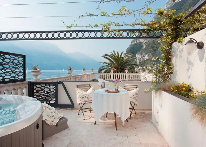 Bellavista Hotel Deluxe Apartments
