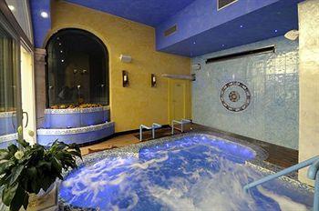 Bellavista Deluxe Hotel 3*